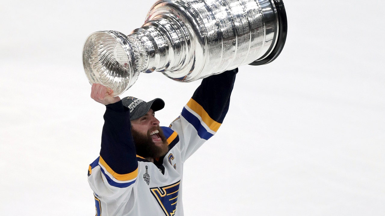 Blues beat Bruins 4-1 in Game 7 to win their first-ever Stanley Cup
